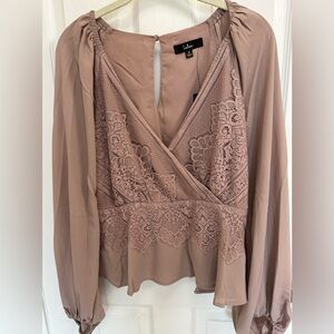 LuLu’s shirt size M new with tags